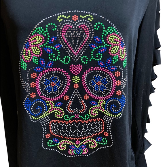 FANCYQUBE Women's black long sleeve top embellished w/Sugar Skull Rhinestones - Picture 5 of 8